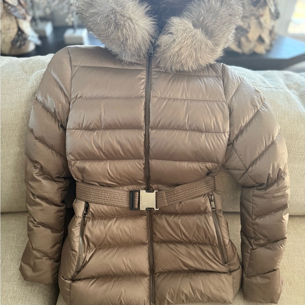 NWT Moncler Cupidone Giubbotto Women’s Jacket with Real Fur Hood.